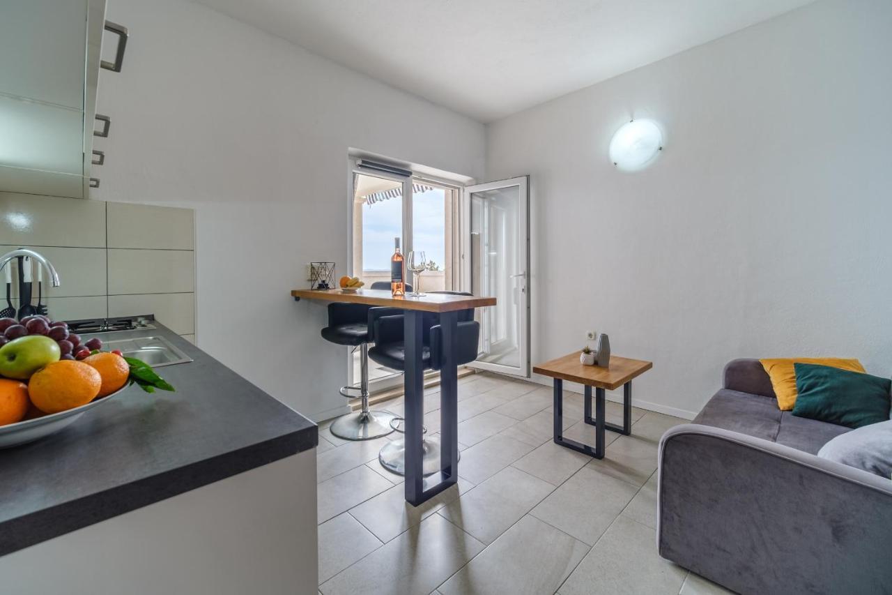 Rooms Plaza Divuje Мурвиця Екстер'єр фото