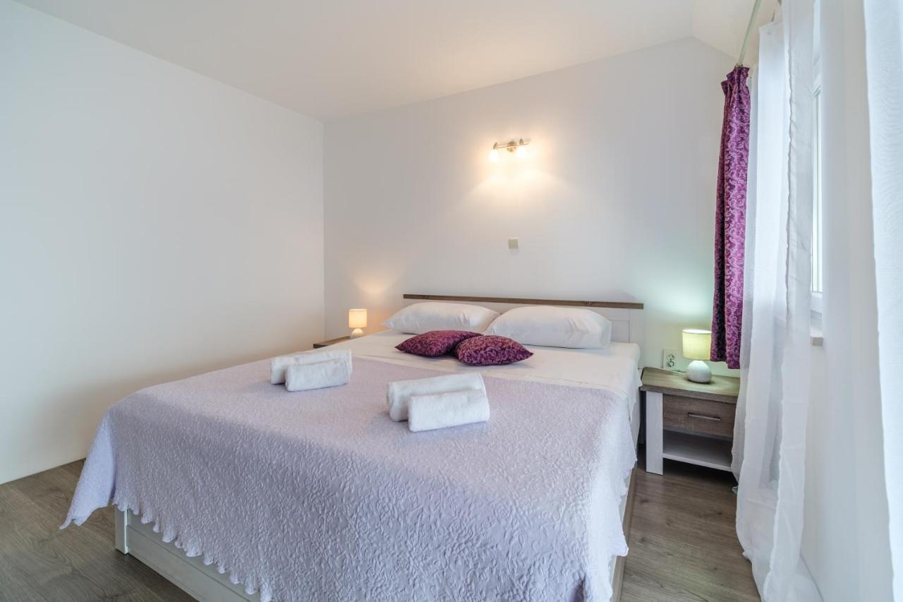 Rooms Plaza Divuje Мурвиця Екстер'єр фото