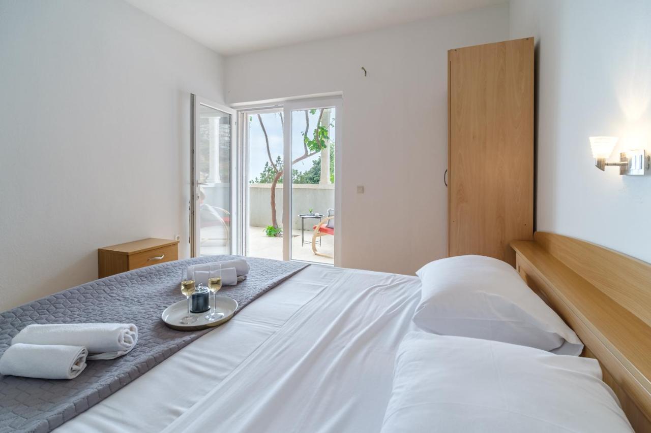 Rooms Plaza Divuje Мурвиця Екстер'єр фото