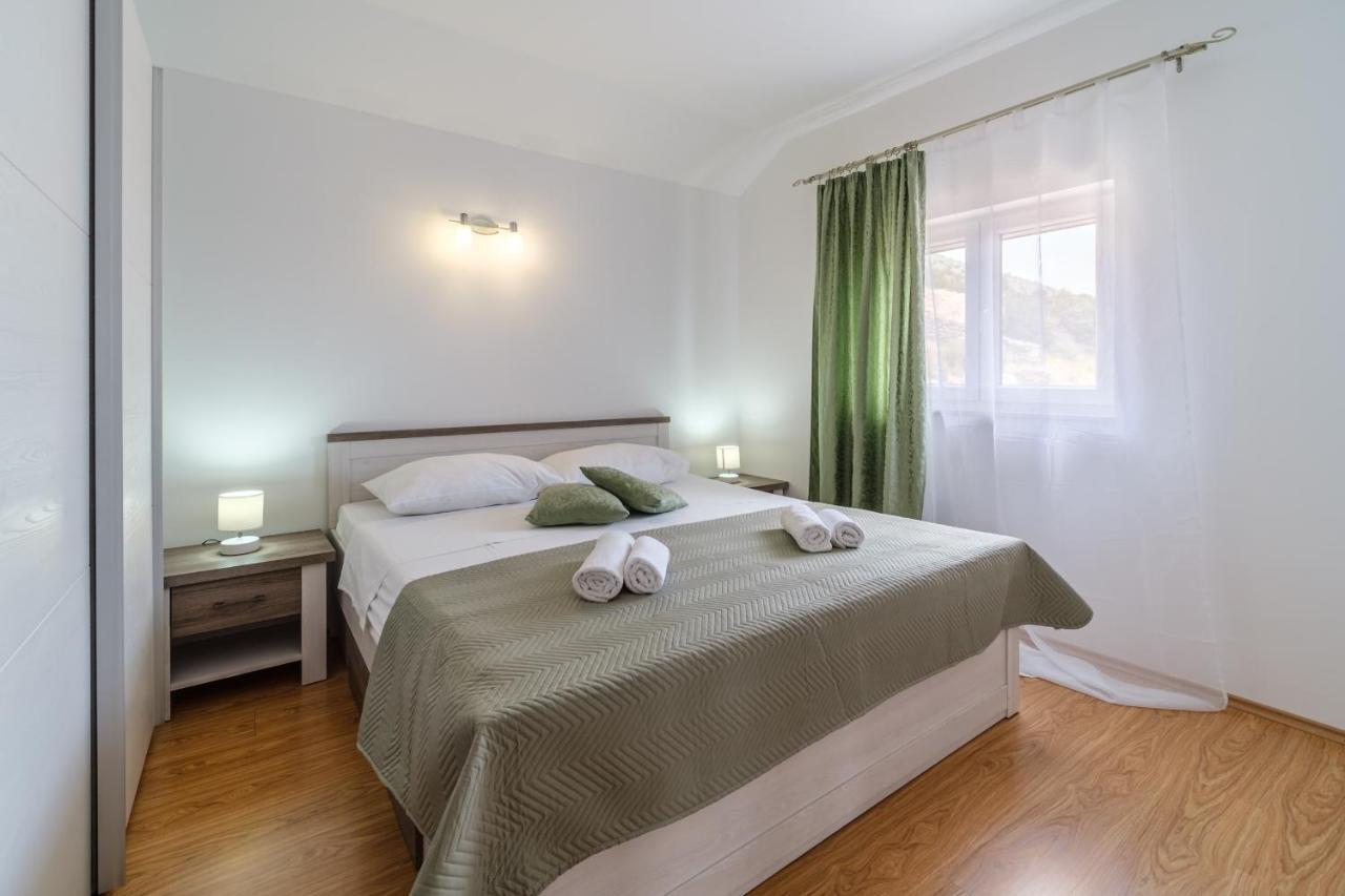Rooms Plaza Divuje Мурвиця Екстер'єр фото